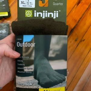 Injinji wool toe socks nuwool